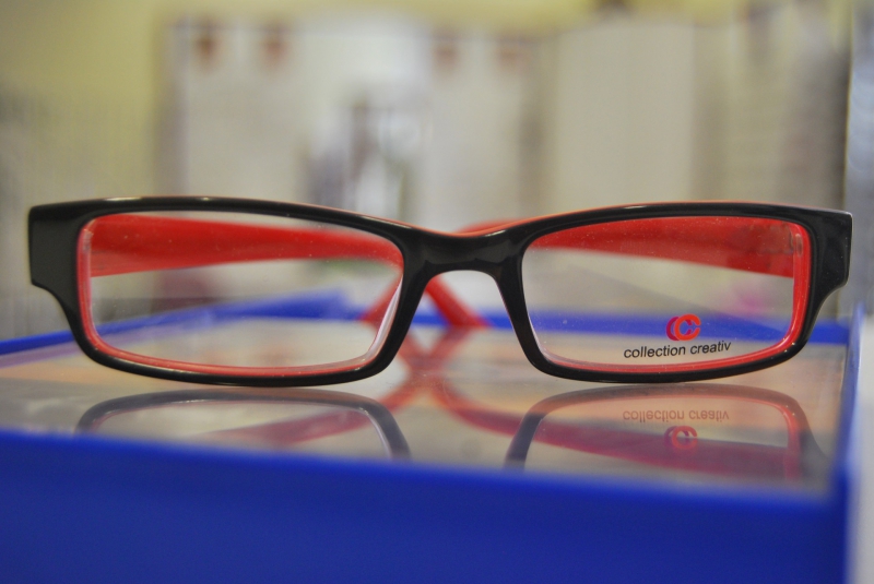 opticien-LA CELLE-min_view-sight-lens-frame-optics-spectacles-1141012-pxhere.com